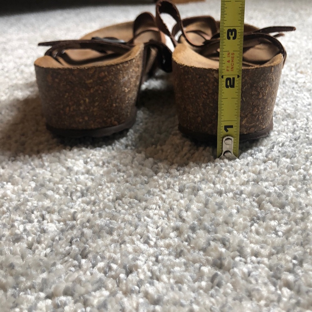 Italian leather contoured sandals. Womens 10, EU 41. - Picture 6 of 8